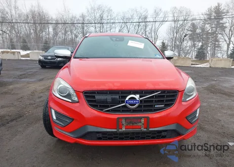 2014 Volvo Xc60 T6 R-Design Platinum z USA, uszkodzony, nr VIN YV4902DZ4E2557451